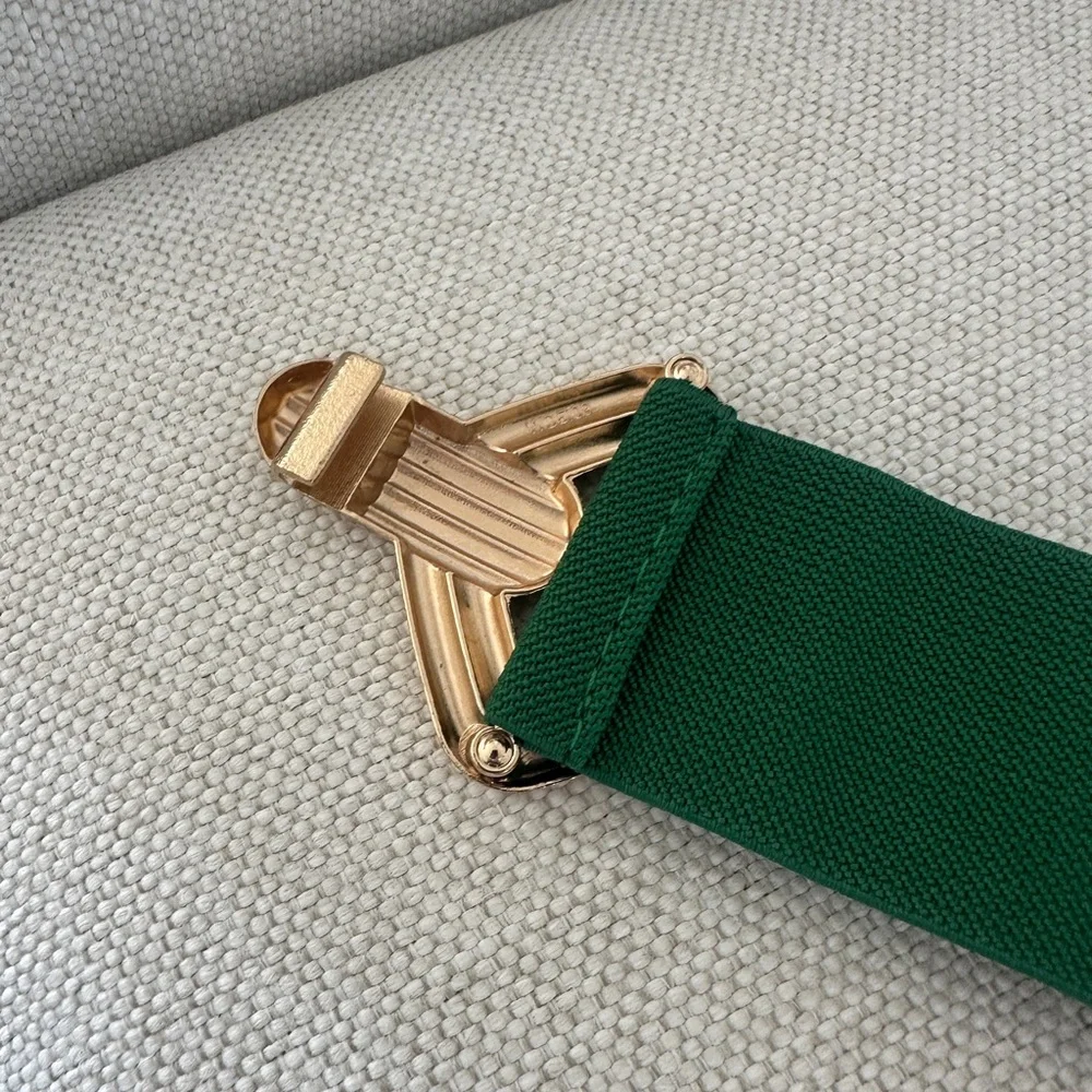 VONMELLI Women’s Wide Elastic Stretch Belt – Vintage Gold Buckle | Like New